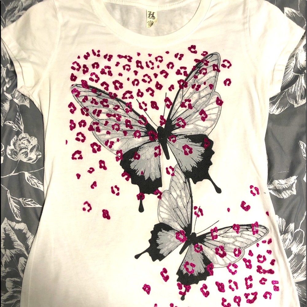 Hybrid Sz M top w/fushia/Pink spots & butterflies